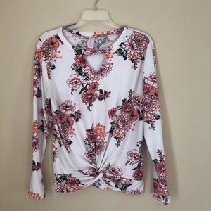 Simply floral shirt pre- loved XL front knot XL